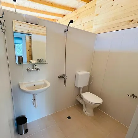 Cozyhut под наем * צ'רנומורץ