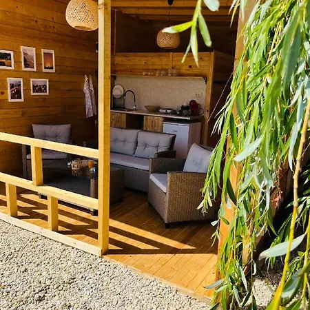 Cozyhut под наем * צ'רנומורץ