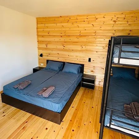 Cozyhut под наем * צ'רנומורץ