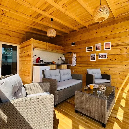 Cozyhut под наем